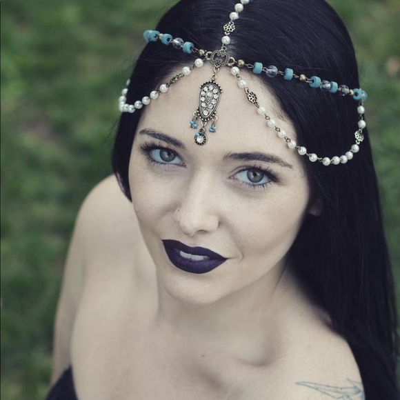 GOLD TONE HANDMADE HEADPIECE CROWN BLUE WOODED BEADS FAUX PEARL & SWAROVSKI NWT - Picture 1 of 8